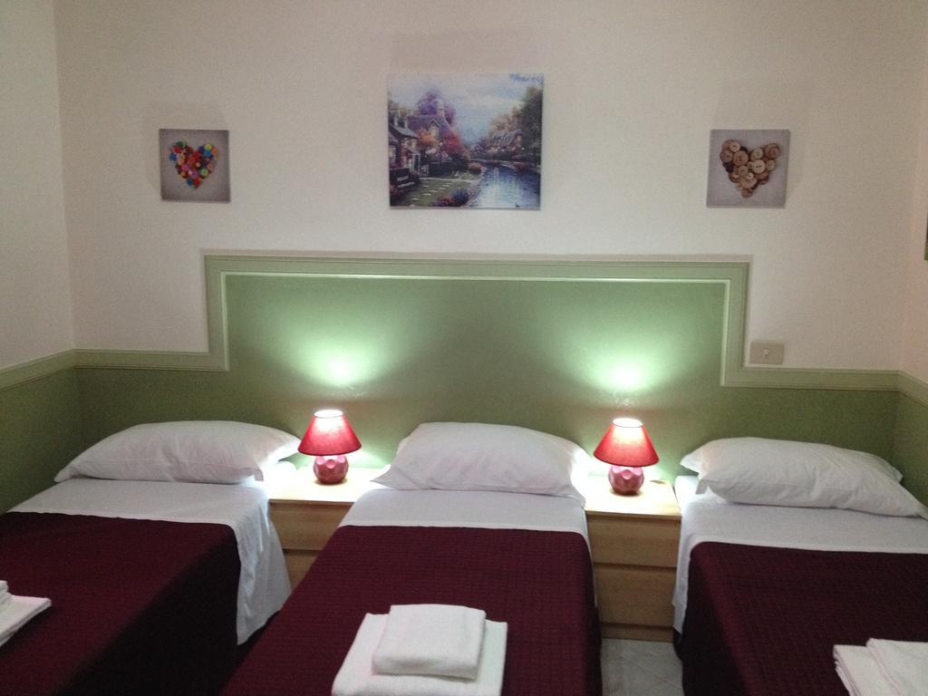 Rome Rainbow Guest House Rum bild
