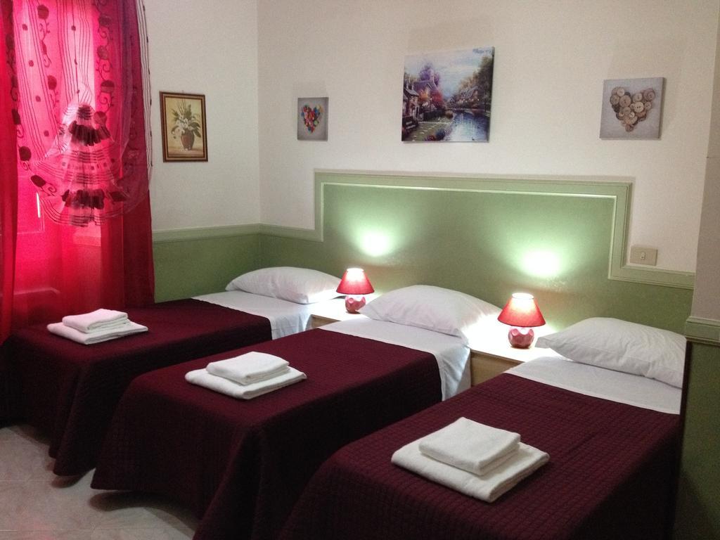 Rome Rainbow Guest House Rum bild