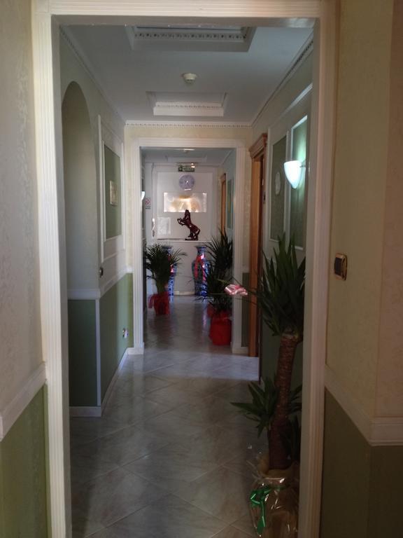 Rome Rainbow Guest House Exteriör bild